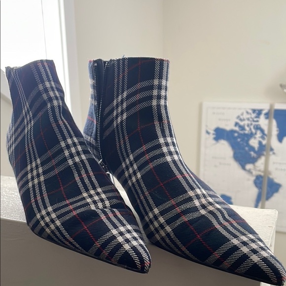 ZARA Plaid Ankle Boots Size 8.5 / EUR 39 - Picture 1 of 6